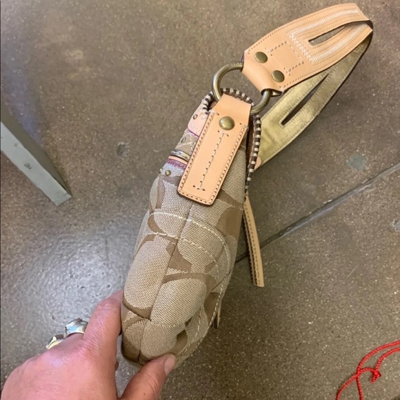 Coach Satchel - Picture 3 of 10